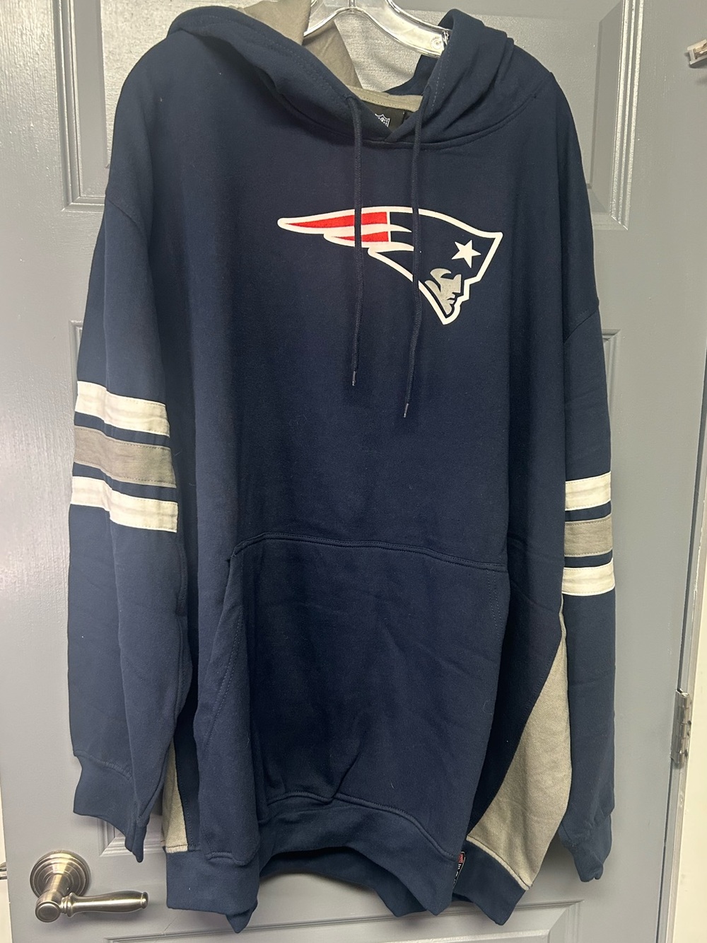 New England Patriots SIDELINE NFL TEAM APPAREL   Hoodie Size 5XL NEW WITH TAGS